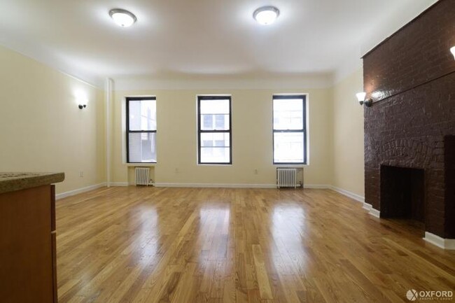 Building Photo - 0 bedroom in New York NY 10036 Unit 4F Rental