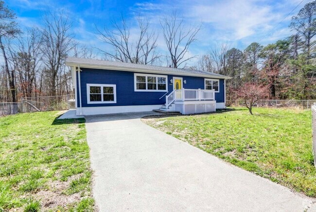 Building Photo - 6007 W Jersey Ave Rental
