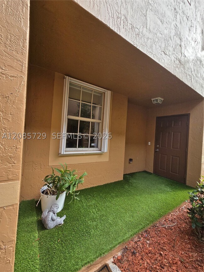 Photo - 1303 Presidio Dr