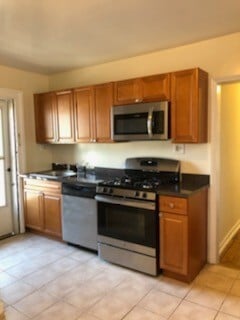 Photo - 142 Walnut St Unit A