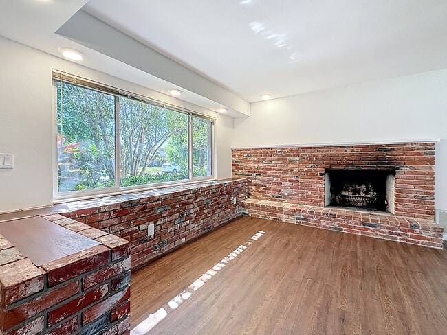 Photo - 1360 Dorothy Dr