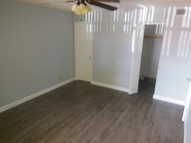 Photo - 105 Lake Helen Dr