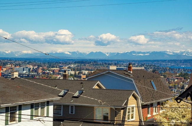 Photo - 2107 5th Ave N Unidad D