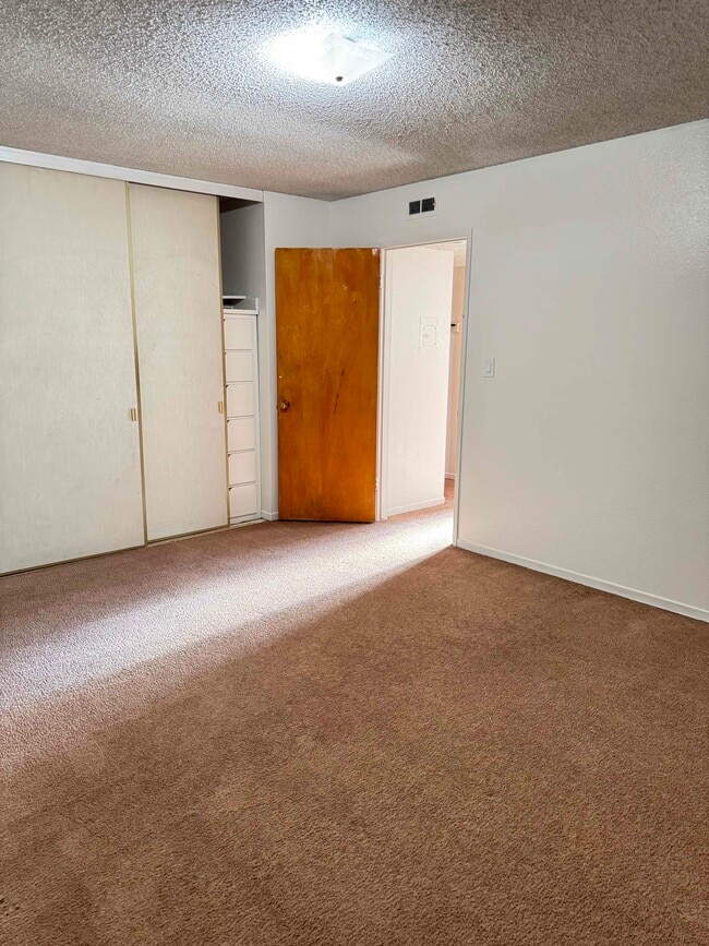 Photo - 2333 Franklin Ave