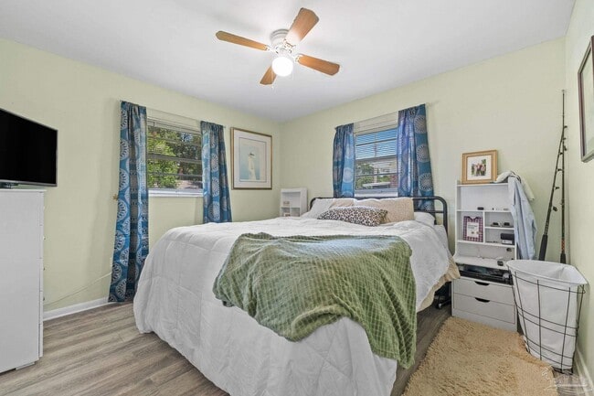 Photo - 6022 Syrcle Ave