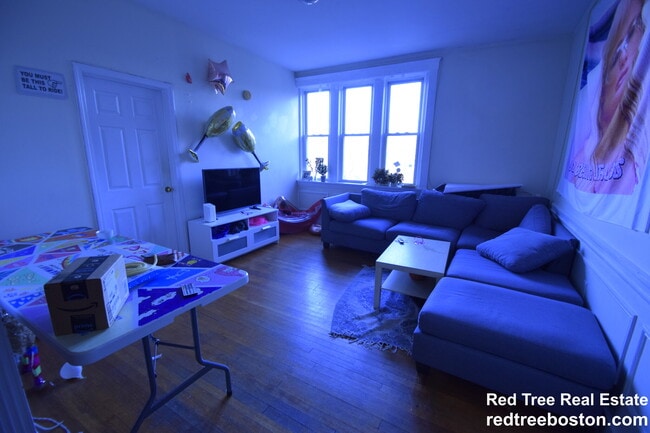 Photo - 318 St Paul St Unit 5