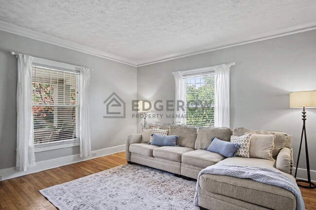 101 Arthur Ave NE