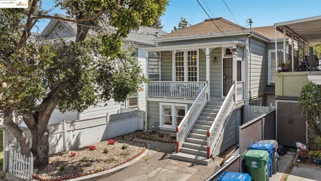 Building Photo - 1406 9th St Rental