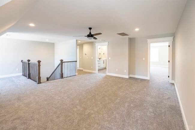 Photo - 1639 Helmsdale Dr