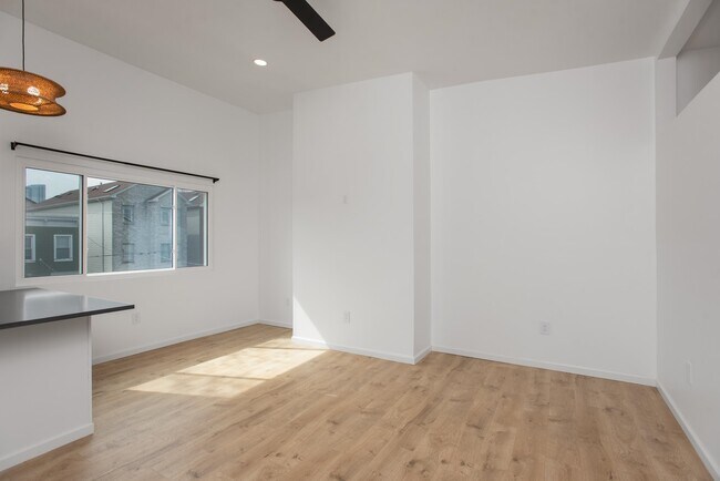 Photo - 38 Ravine Ave Unidad 2