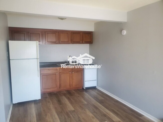 Photo - 1418 W Mitchell St House