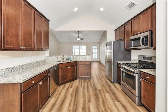 Photo - 124 Heatherly Way