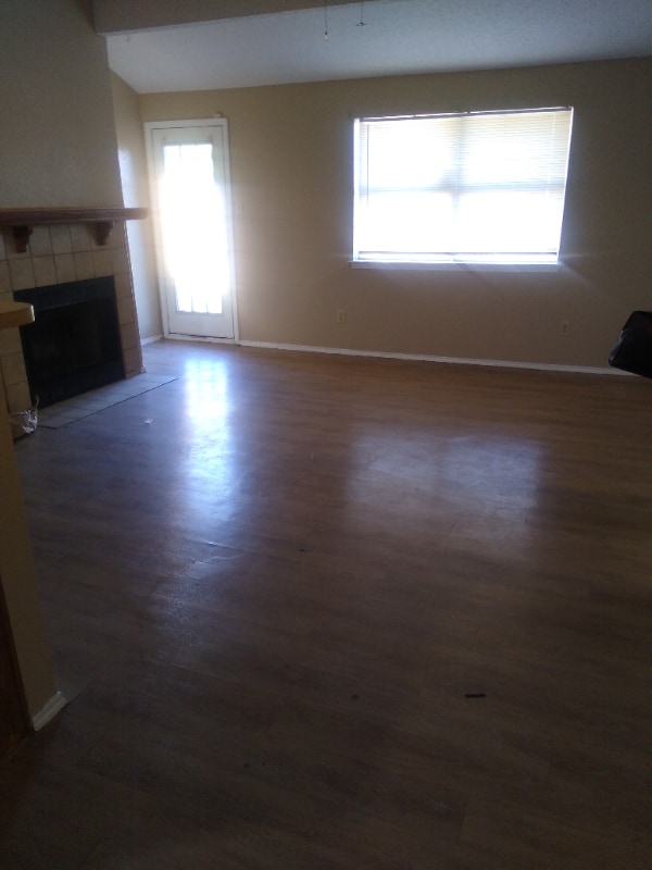 Photo - 415 Valley Mills Dr