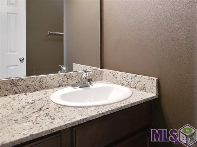 Photo - 5340 Peerless St