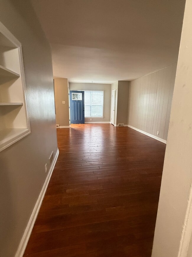 Photo - 1603 E Rudisill Blvd