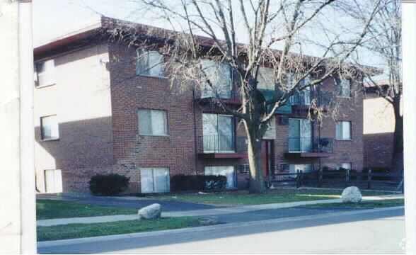 Lilac Lane - Lilac Lane Apartments