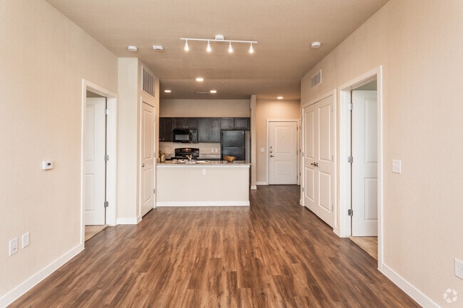 2BR, 2BA - 949SF Living & Dining