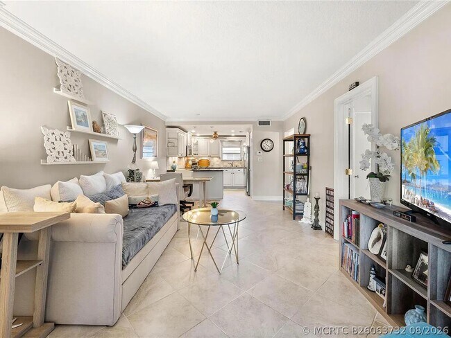 Photo - 2748 NE 28th St Unit 10