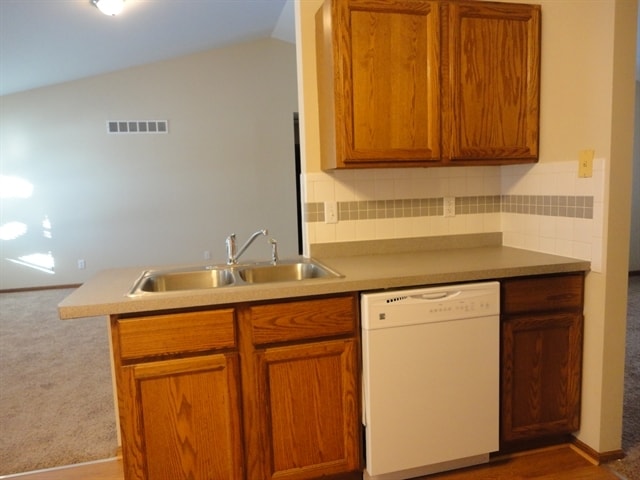 Photo - 106 James Cir SE