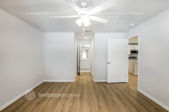 Photo - 700 Grandeur St SE