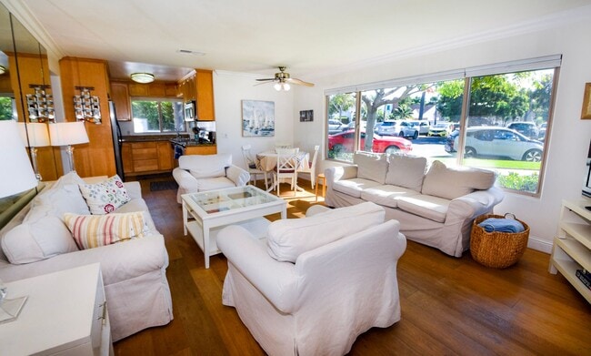 1052 Isabella Ave Unit Vacation Rental