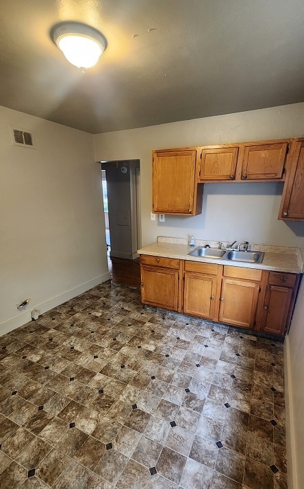 4645-4647 W Fond du Lac Ave