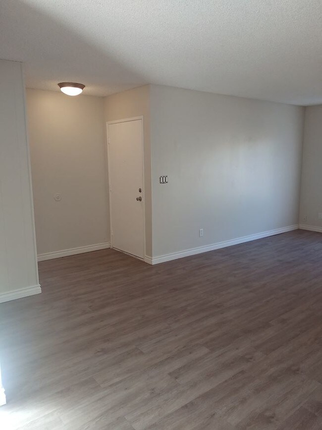 Photo - Chateau Spring Terrace Apartments