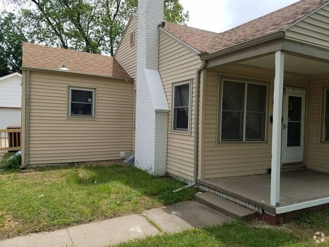 Building Photo - 214 S McComas St Rental