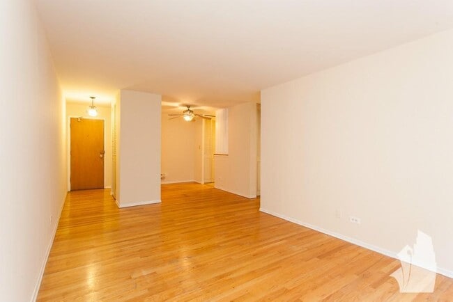 Photo - 655 W Wrightwood Ave Unit 511
