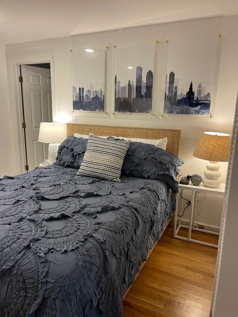 Queen size bed with all linens - 26 Billings St Unit Sharon Guest House