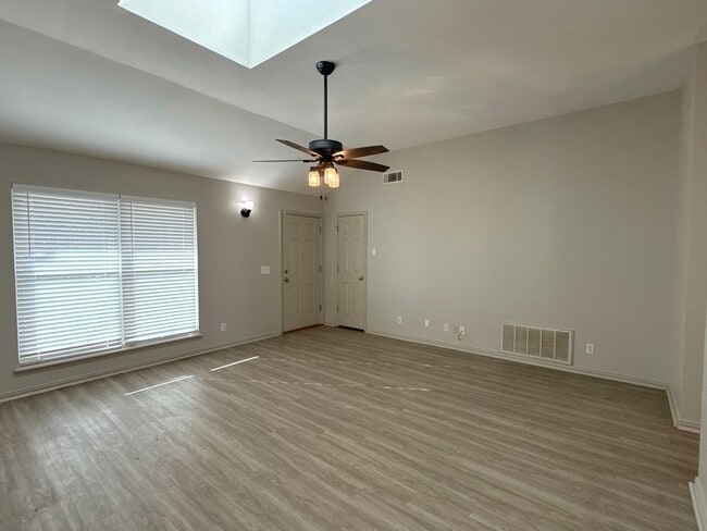 Photo - Make this gem your new 3 bedroom, 2 bathroom home!