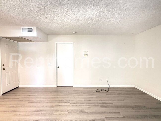Photo - 8521 Summerdale Rd