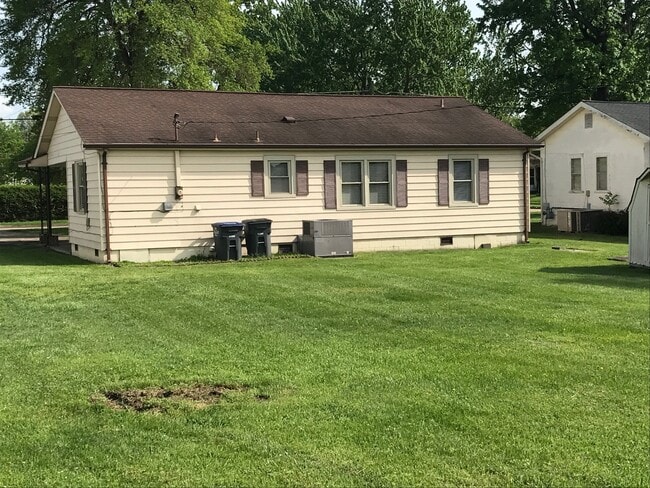 Photo - 824 Oakdale Rd