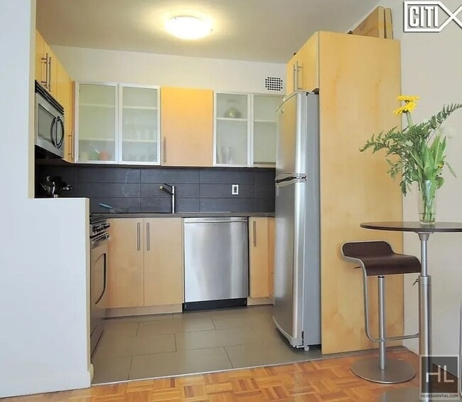 Photo - WEST 19 STREET Unit 3A