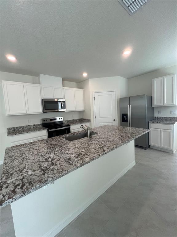 Photo - 190 Amberwood Way House