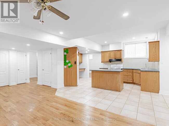 Photo - 44 Thatcher Ave