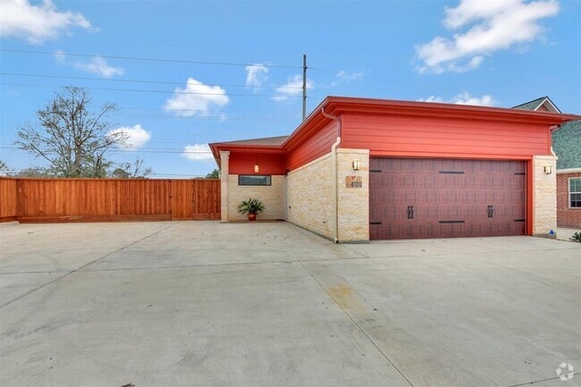Building Photo - 4100 S Texas Ave Rental