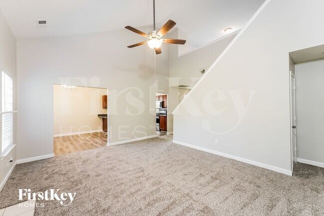 Photo - 2415 Damascus Dr