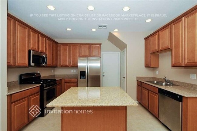 Photo - 687 Calamus Palm Pl