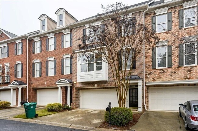 Building Photo - 600 Vinings Estates Dr SE