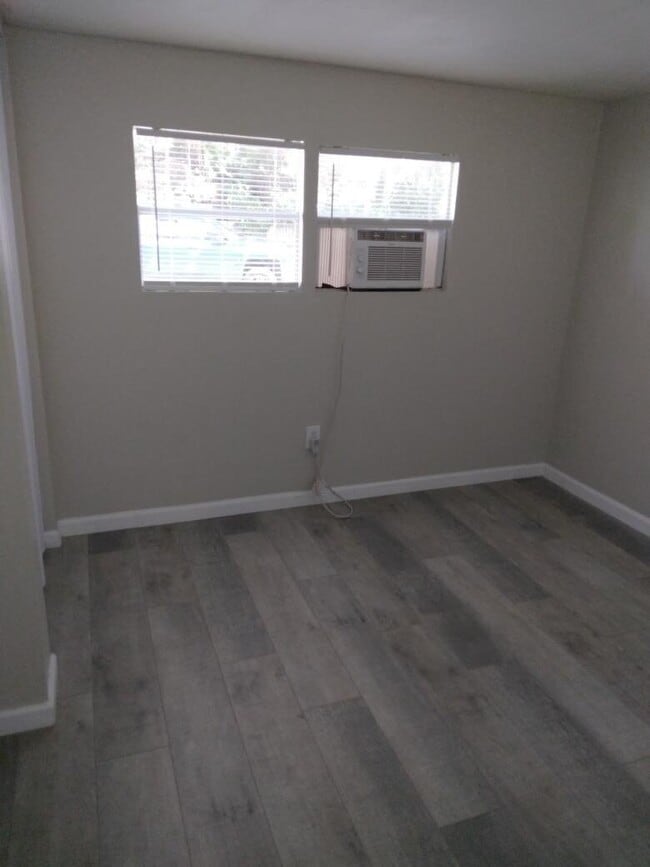 Photo - 15101 N 15th St