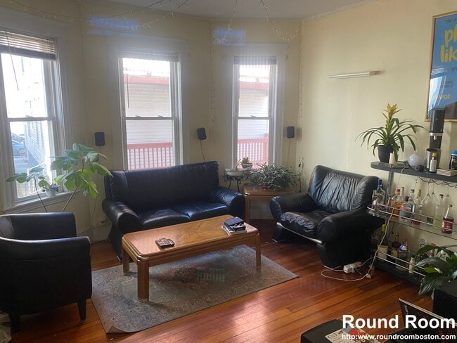 Photo - 2 Imrie Rd Apartments Unit #1