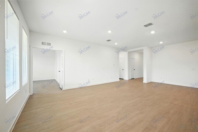 Photo - 1813 Bog Spruce Ln