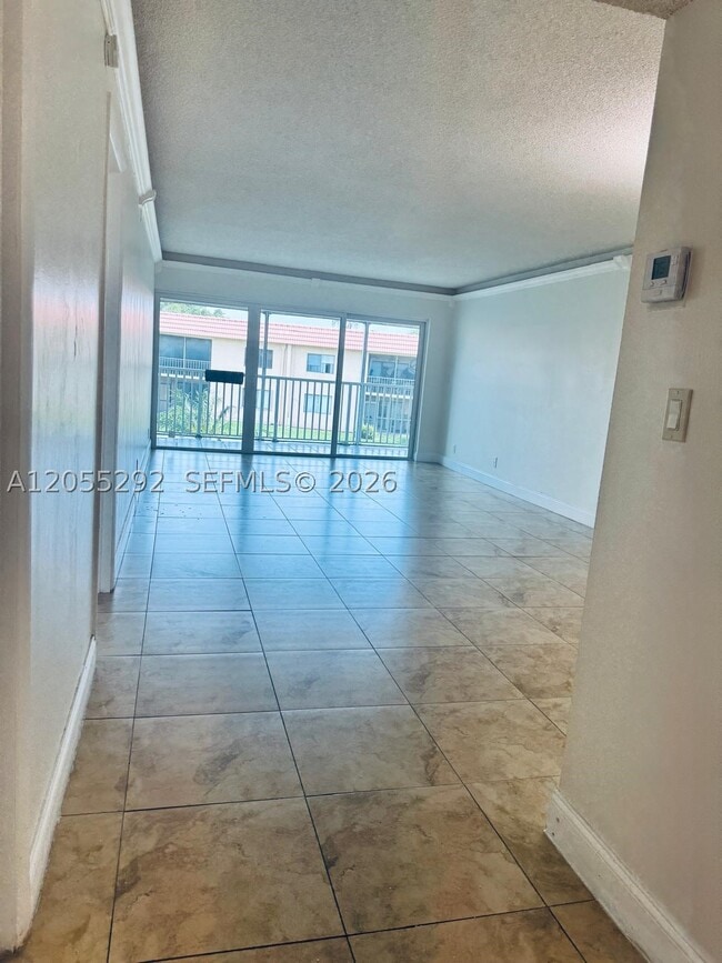Photo - 140 Lakeview Dr Unit 209