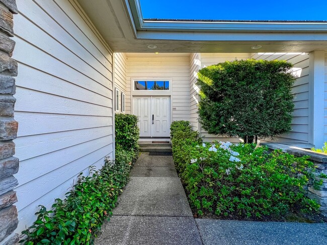 Photo - Luxury Living in one of Napa Valley's Most Prestigious Gated Commmunities