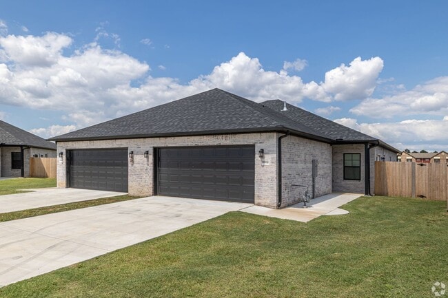 Photo - 8916 Cambria Cir