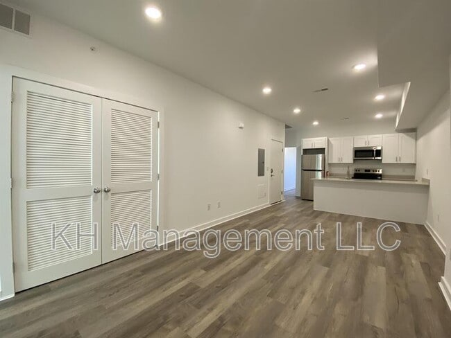 Photo - 709 N 44th St Unit 3