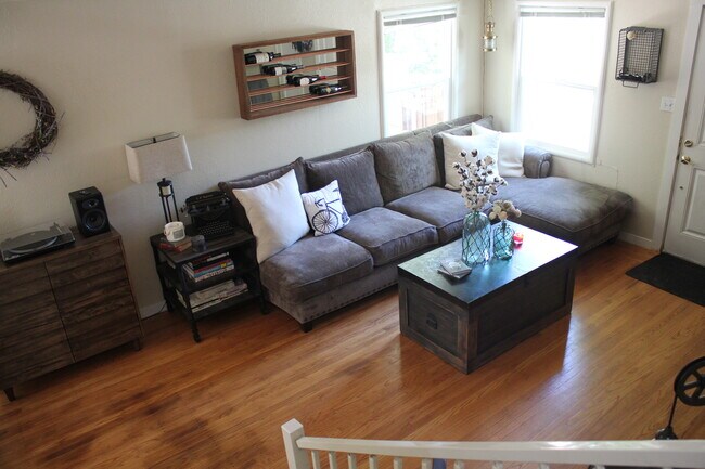 Photo - 914 Oak St Casa