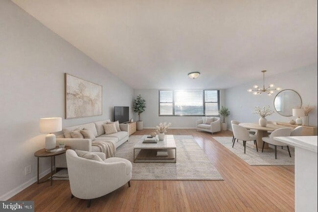 Building Photo - 4600 Duke St Unit 1524