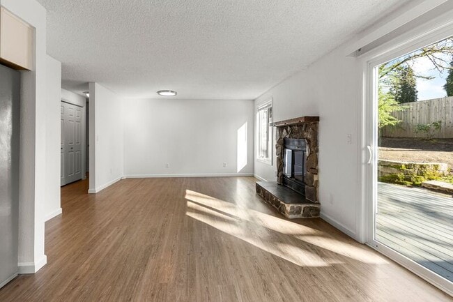 Photo - 14520 NW Hunters Dr